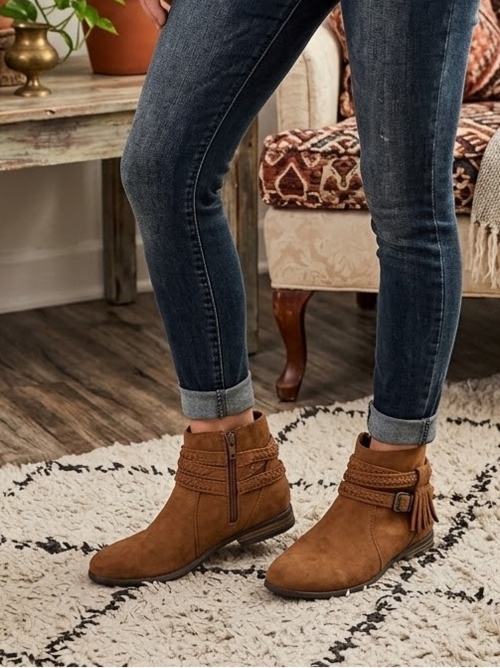 Minnetonka Tan Suede Ankle Booties with Braided Strap Sz 8.5